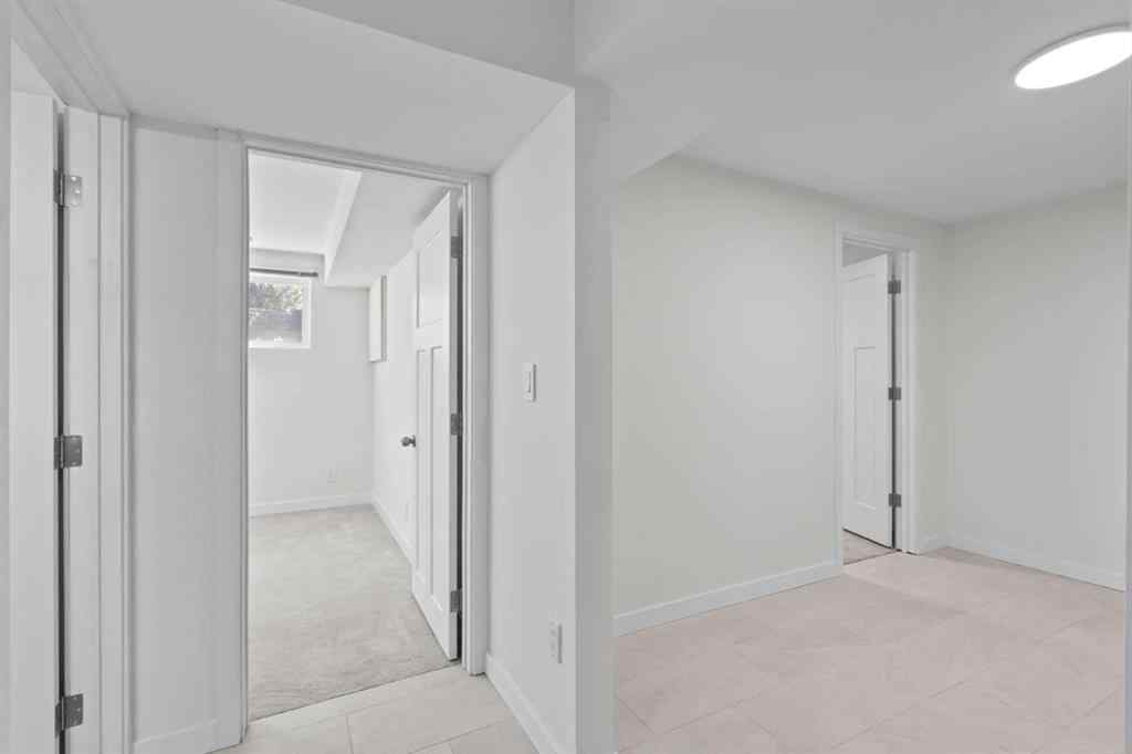 MLS® A2247229 - 5212 33 Street NW in Brentwood Calgary, Residential