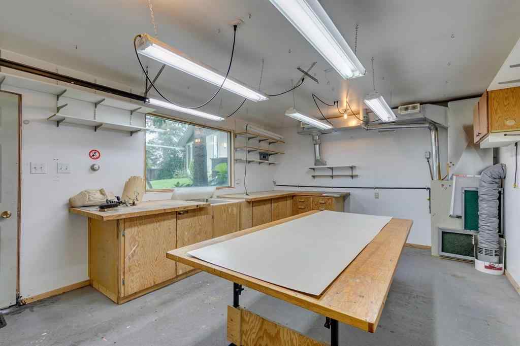 MLS® A2247230 - 5624 Ladbrooke Drive SW in Lakeview Calgary, Residential