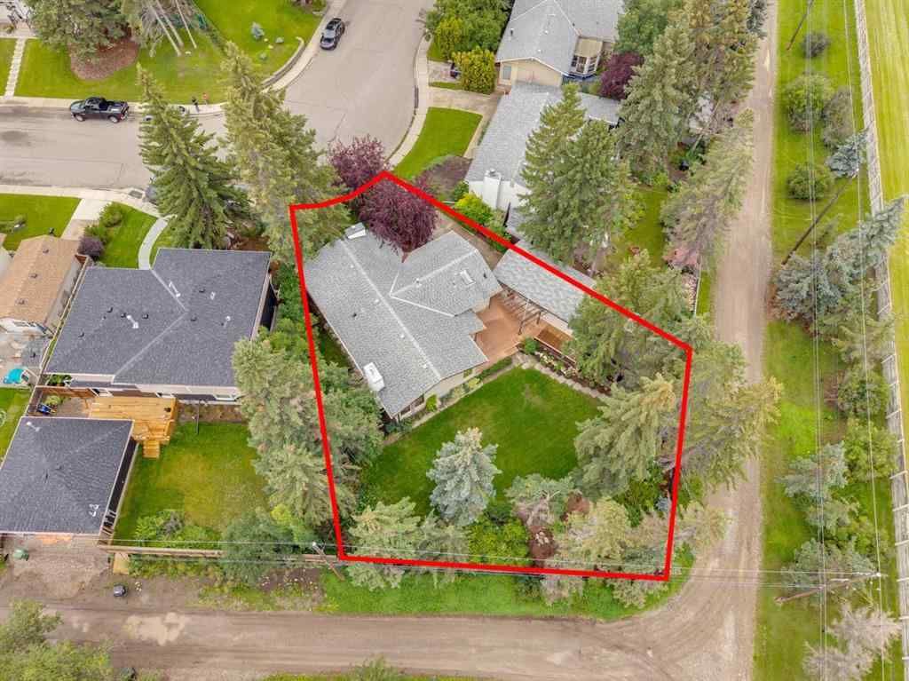 MLS® A2247230 - 5624 Ladbrooke Drive SW in Lakeview Calgary, Residential