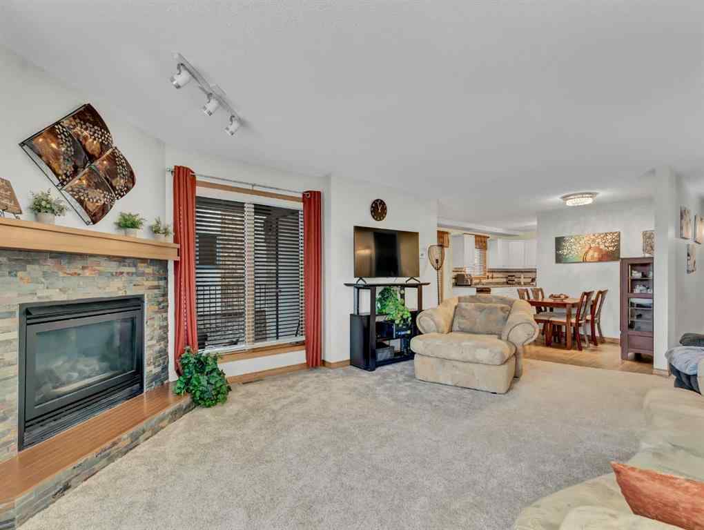 MLS® A2247237 - Unit #2 407 Macleod Trail SE in SE Hill Medicine Hat, Residential