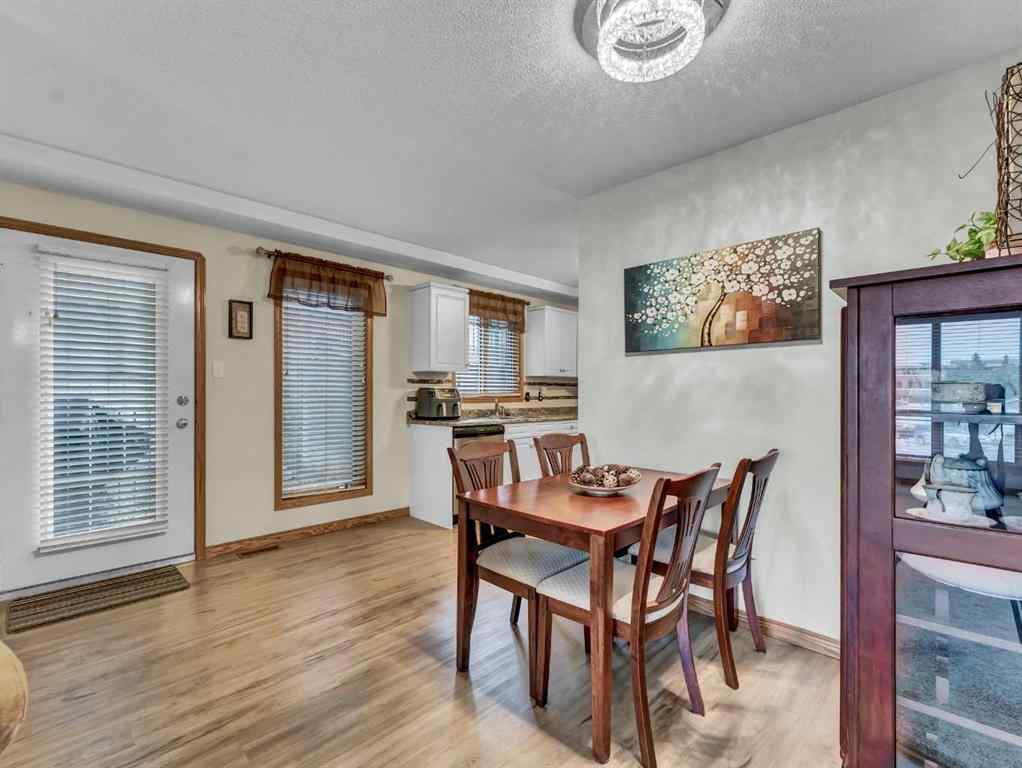 MLS® A2247237 - Unit #2 407 Macleod Trail SE in SE Hill Medicine Hat, Residential