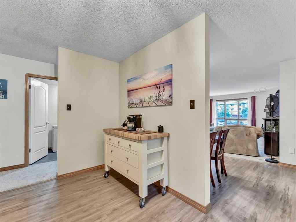 MLS® A2247237 - Unit #2 407 Macleod Trail SE in SE Hill Medicine Hat, Residential