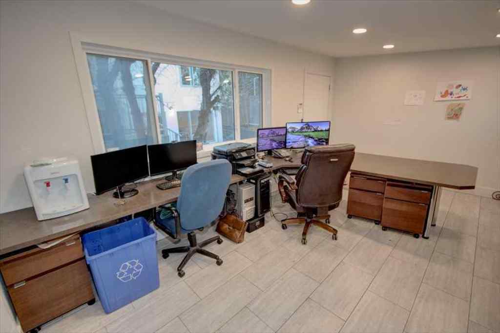 MLS® A2247244 - 1604 Scotland Street SW in Scarboro Calgary, Residential