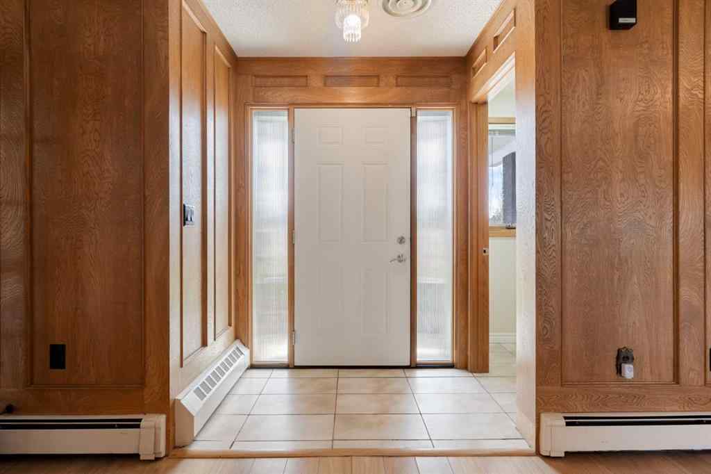 MLS® A2247245 - 1008 Shawnee Drive SW in Shawnee Slopes Calgary, Residential