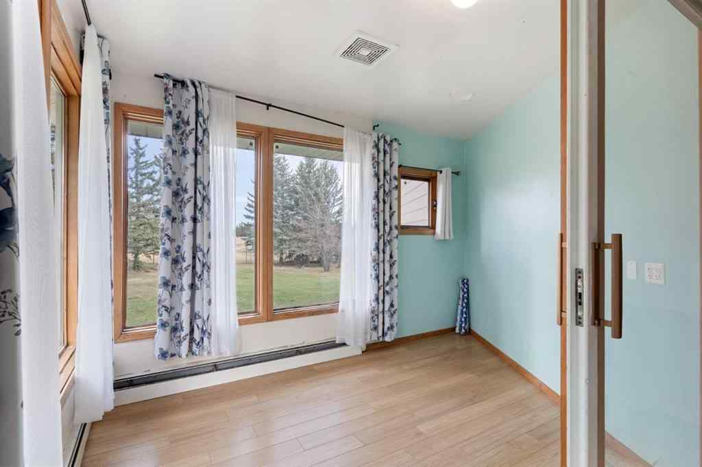 MLS® A2247245 - 1008 Shawnee Drive SW in Shawnee Slopes Calgary, Residential