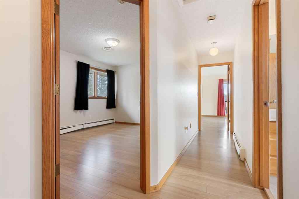 MLS® A2247245 - 1008 Shawnee Drive SW in Shawnee Slopes Calgary, Residential