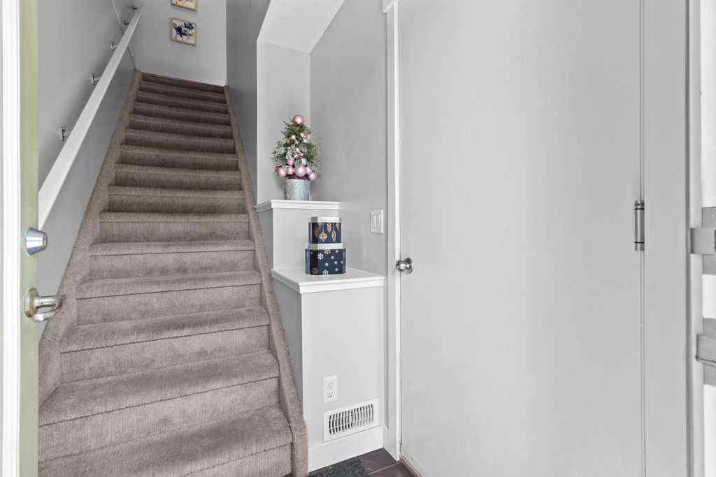 MLS® A2247247 - 346 covecreek Circle NE in Coventry Hills Calgary, Residential