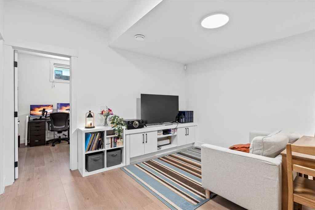 MLS® A2247249 - 906 39 Street SW in Rosscarrock Calgary, Residential