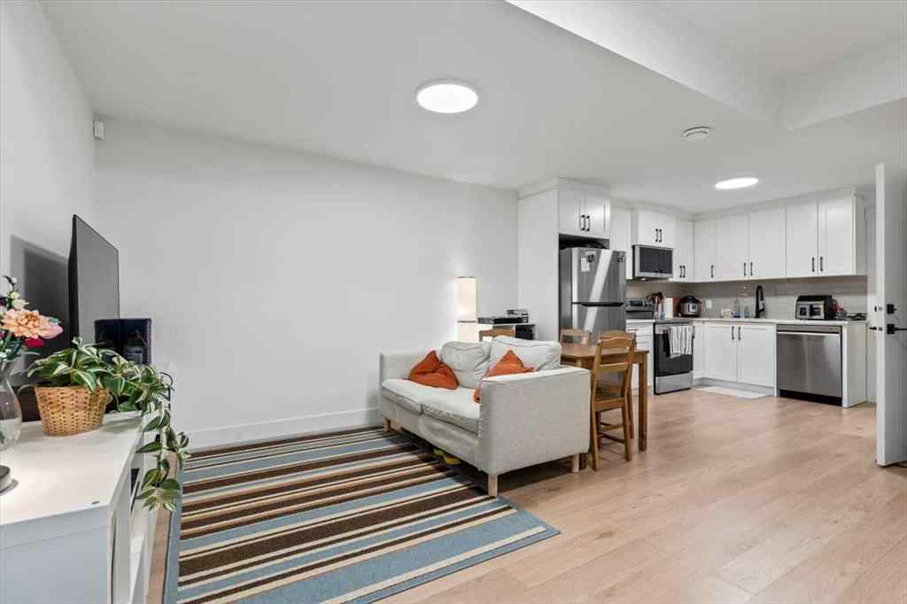 MLS® A2247249 - 906 39 Street SW in Rosscarrock Calgary, Residential