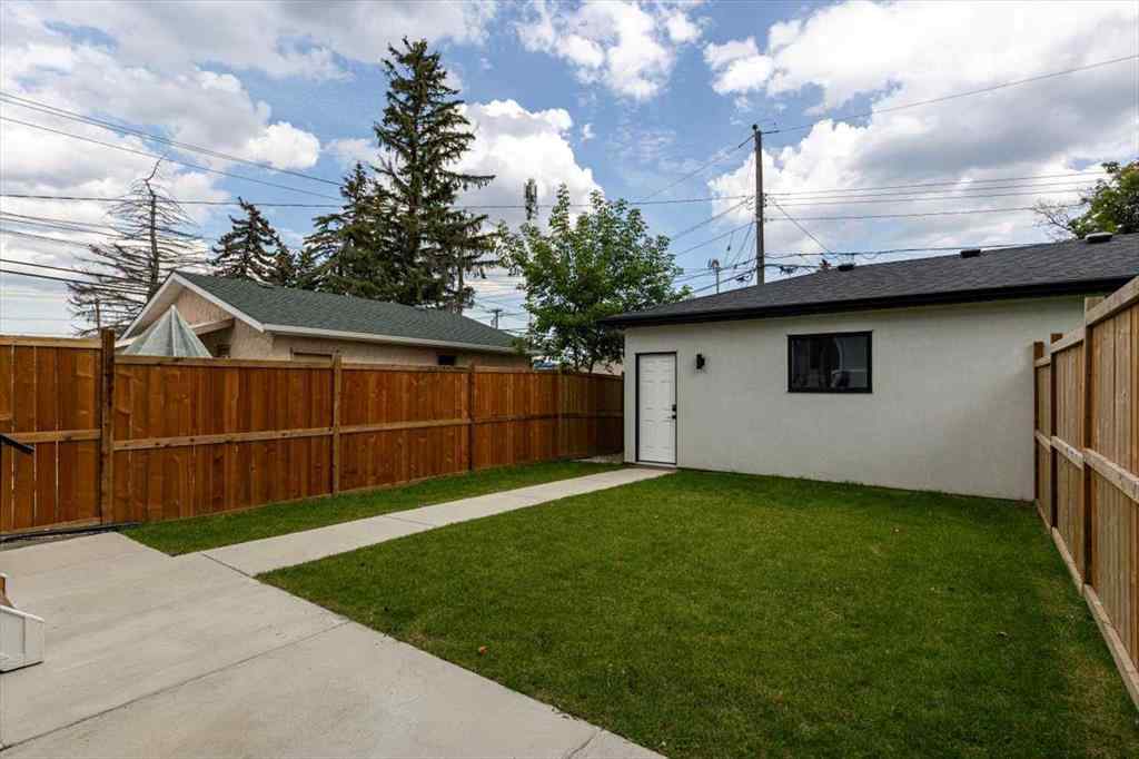 MLS® A2247249 - 906 39 Street SW in Rosscarrock Calgary, Residential