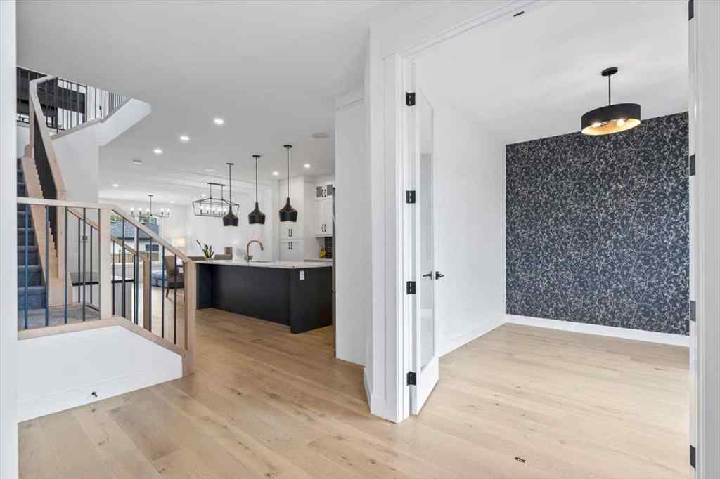 MLS® A2247249 - 906 39 Street SW in Rosscarrock Calgary, Residential