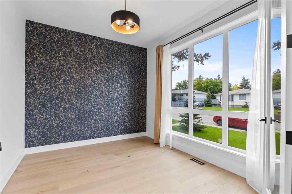 MLS® A2247249 - 906 39 Street SW in Rosscarrock Calgary, Residential