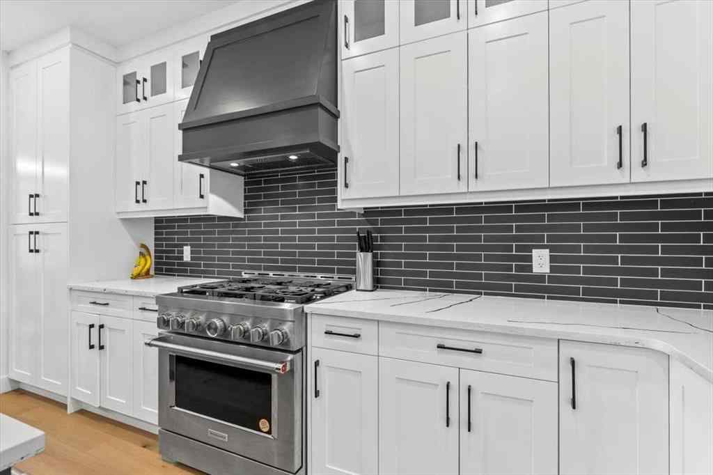 MLS® A2247249 - 906 39 Street SW in Rosscarrock Calgary, Residential