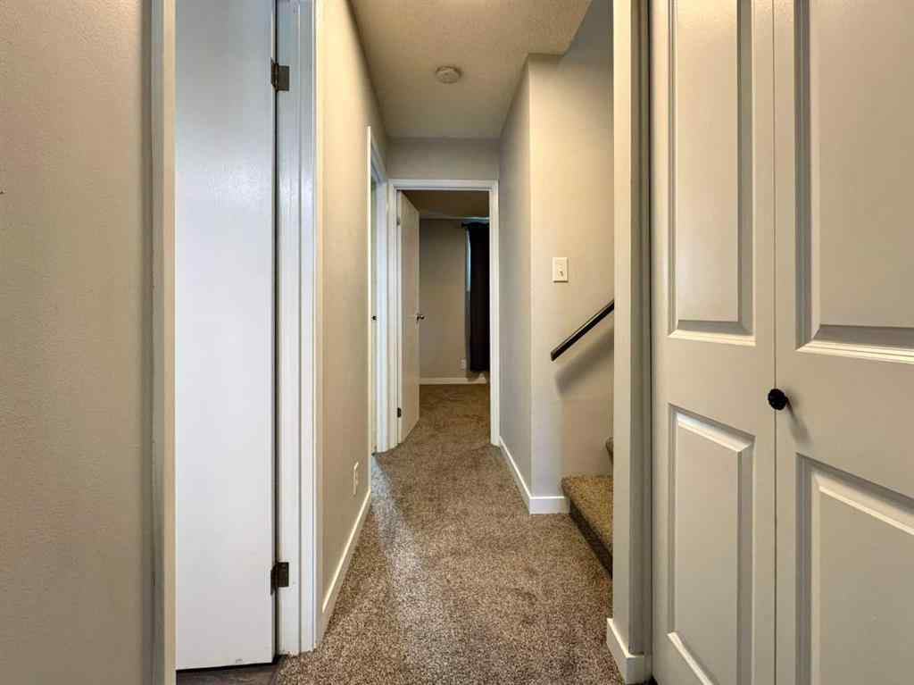 MLS® A2247258 - 545 Columbia Boulevard W in Varsity Village Lethbridge, Residential