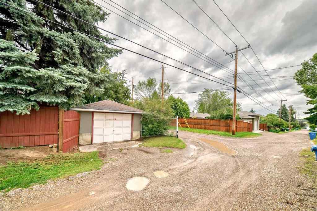 MLS® A2247260 - 7520 7 Street SW in Kingsland Calgary, Residential