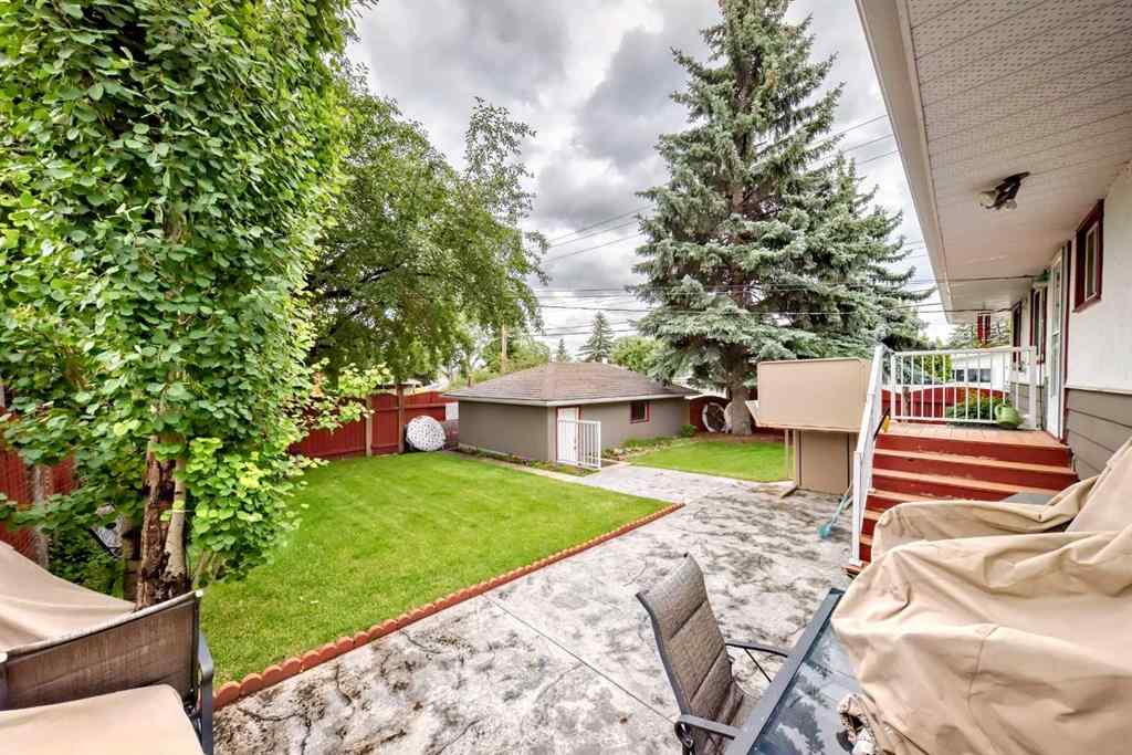 MLS® A2247260 - 7520 7 Street SW in Kingsland Calgary, Residential