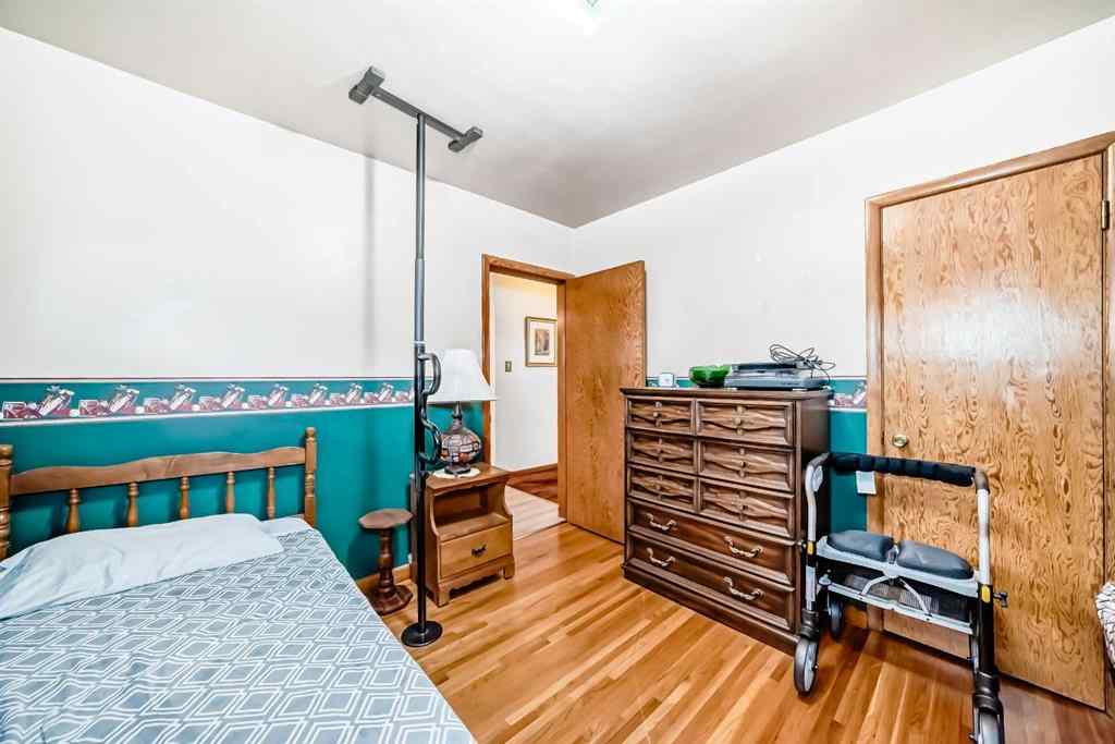 MLS® A2247260 - 7520 7 Street SW in Kingsland Calgary, Residential