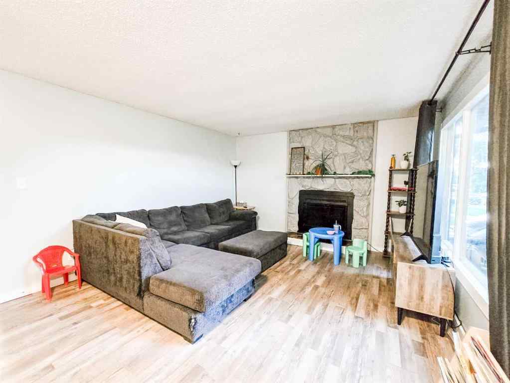 MLS® A2247265 - 5230 15 Avenue  in NONE Edson, Residential