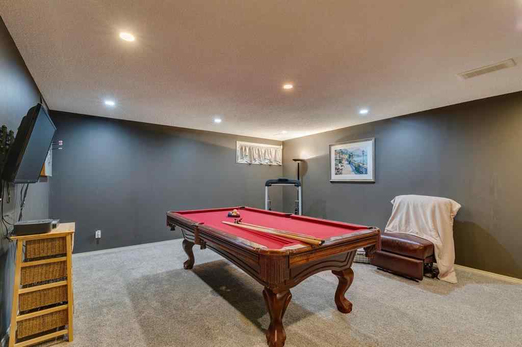 MLS® A2247271 - 210 Elgin View SE in McKenzie Towne Calgary, Residential