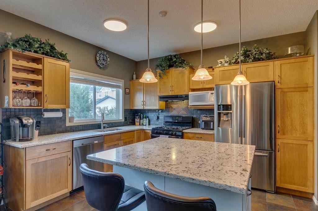 MLS® A2247271 - 210 Elgin View SE in McKenzie Towne Calgary, Residential