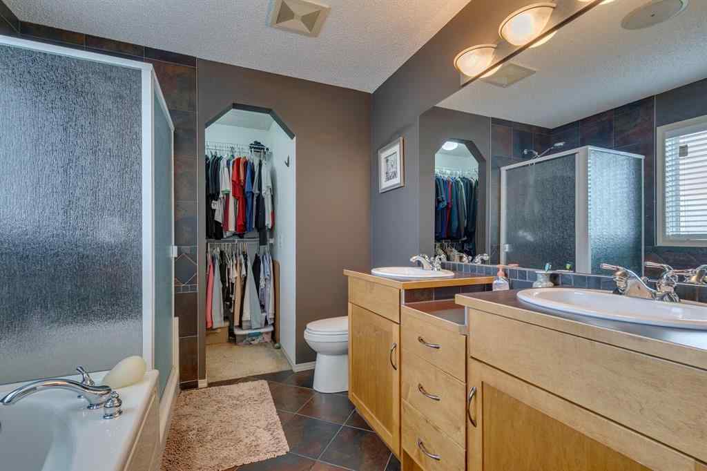 MLS® A2247271 - 210 Elgin View SE in McKenzie Towne Calgary, Residential