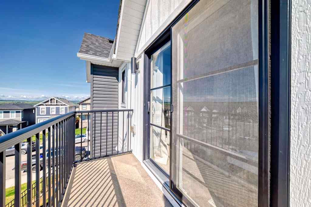 MLS® A2247279 - 8 Heritage Lane  in Heritage Hills Cochrane, Residential