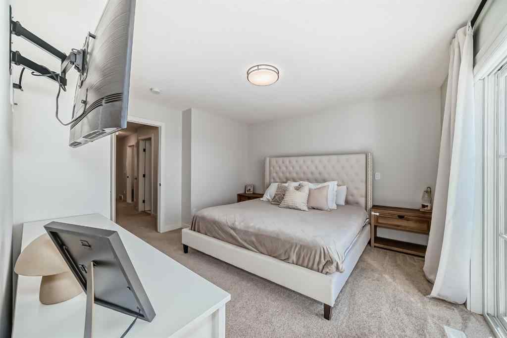 MLS® A2247279 - 8 Heritage Lane  in Heritage Hills Cochrane, Residential