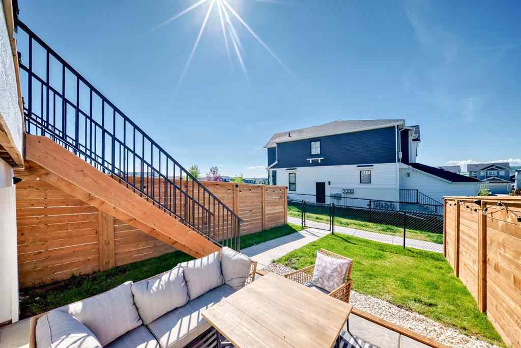 MLS® A2247279 - 8 Heritage Lane  in Heritage Hills Cochrane, Residential