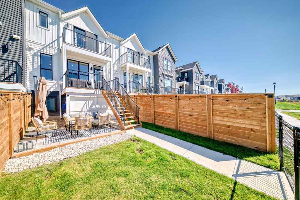MLS® A2247279 - 8 Heritage Lane  in Heritage Hills Cochrane, Residential