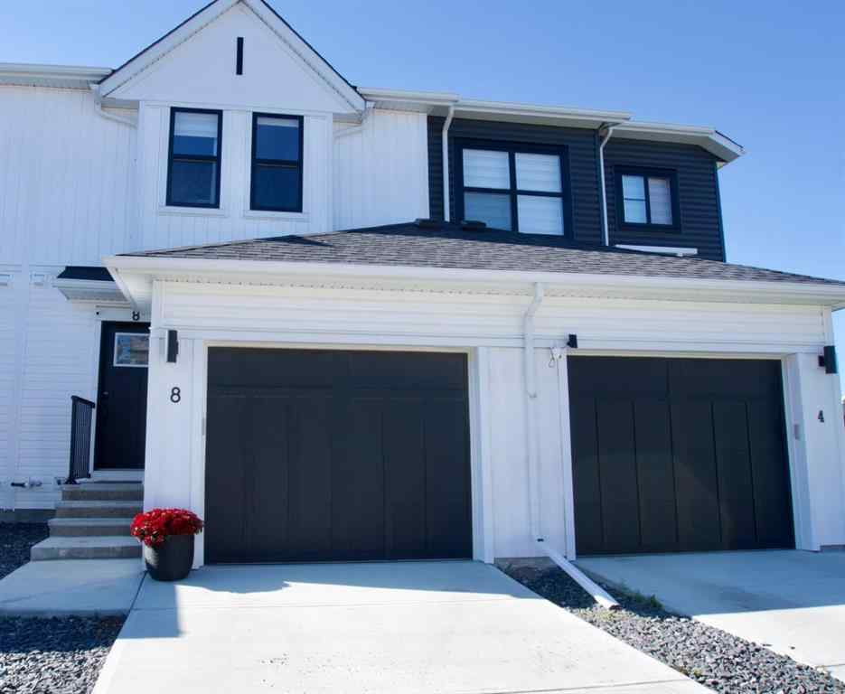 MLS® A2247279 - 8 Heritage Lane  in Heritage Hills Cochrane, Residential