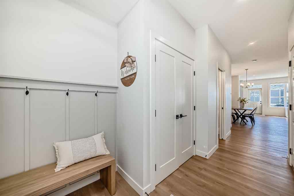 MLS® A2247279 - 8 Heritage Lane  in Heritage Hills Cochrane, Residential