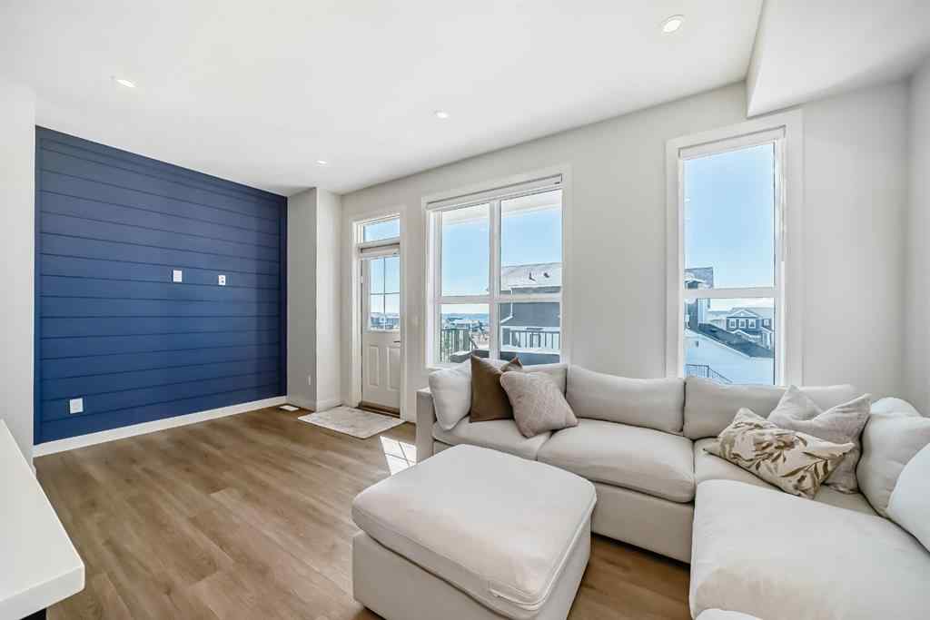 MLS® A2247279 - 8 Heritage Lane  in Heritage Hills Cochrane, Residential