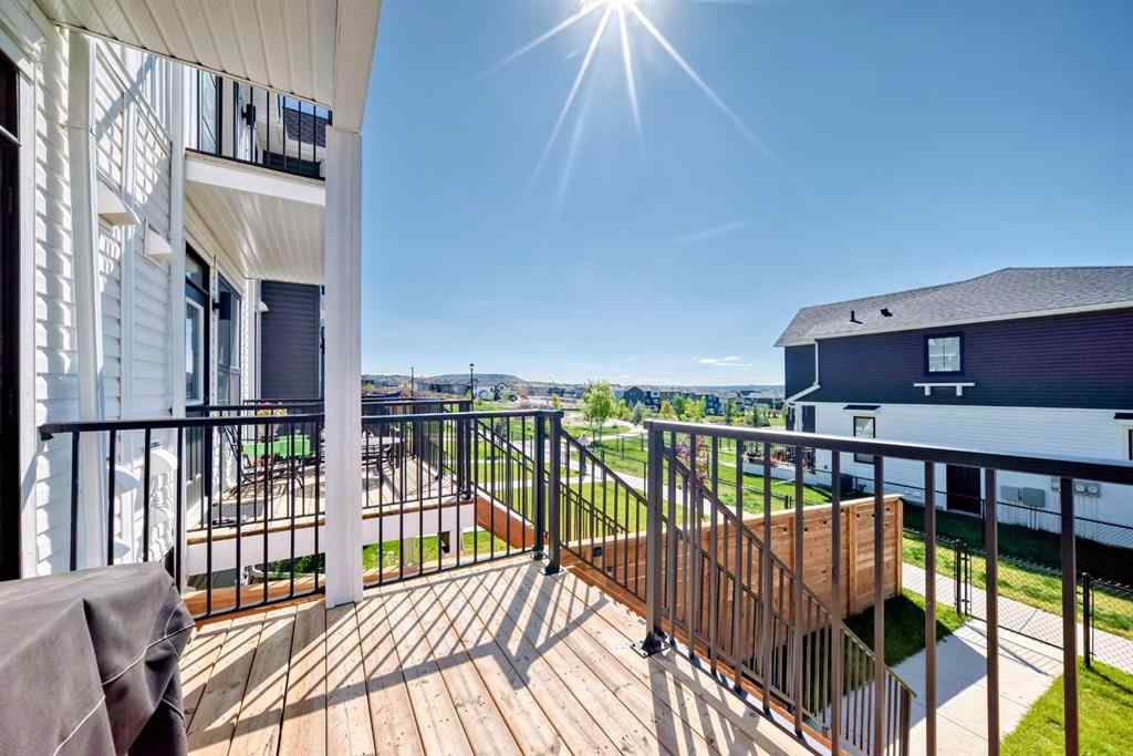 MLS® A2247279 - 8 Heritage Lane  in Heritage Hills Cochrane, Residential
