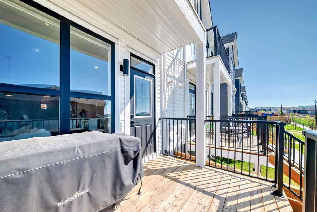 MLS® A2247279 - 8 Heritage Lane  in Heritage Hills Cochrane, Residential