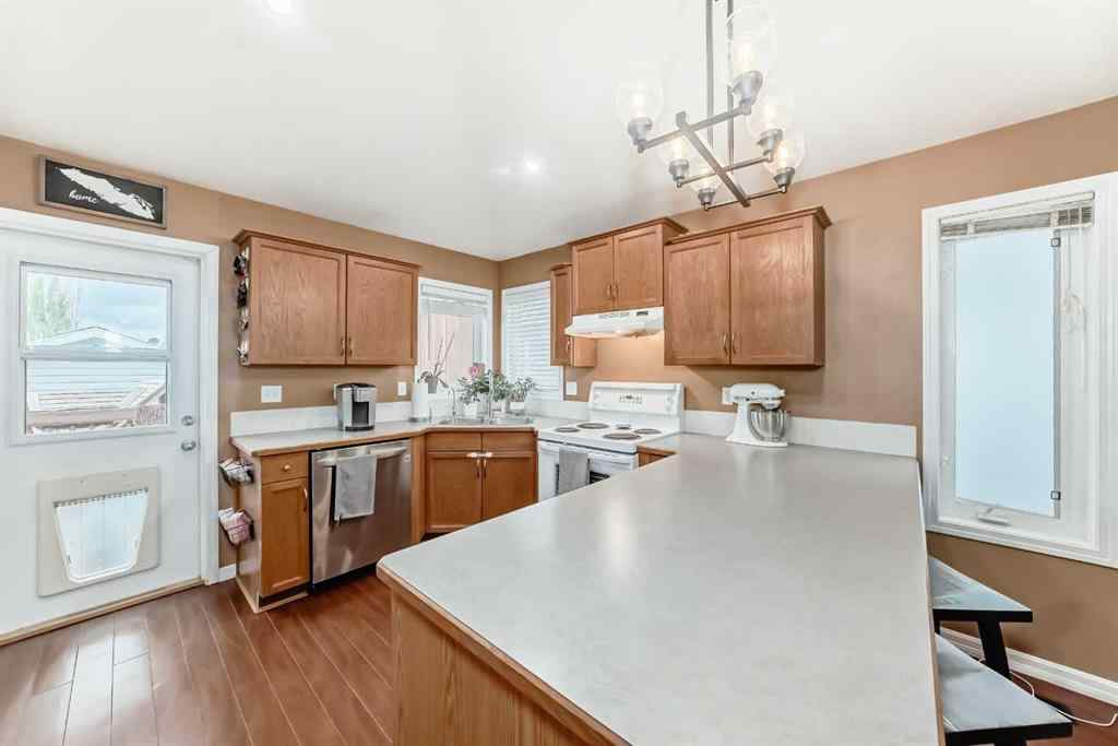 MLS® A2247283 - 210 Uplands Boulevard N in Uplands Lethbridge, Residential