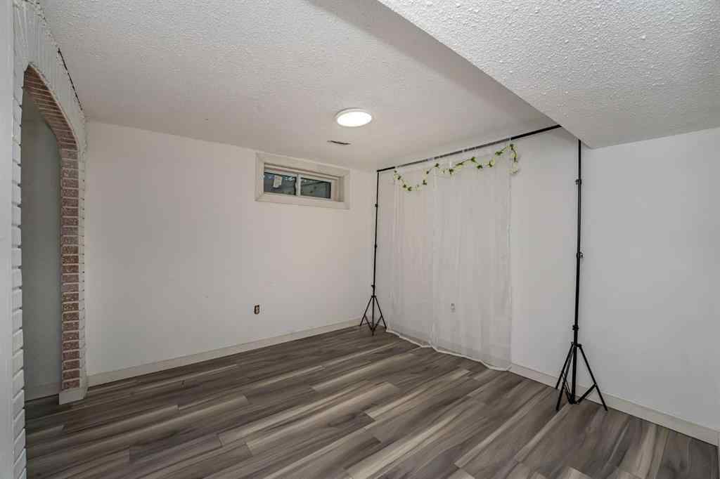 MLS® A2247287 - 3921 30 Avenue SE in Dover Calgary, Residential