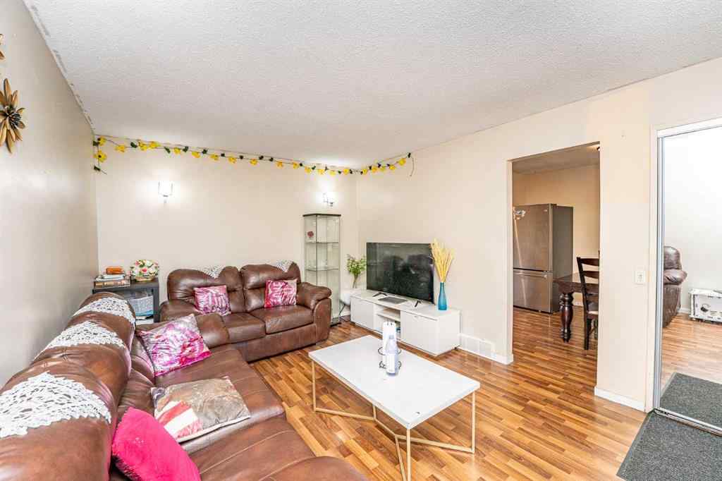 MLS® A2247287 - 3921 30 Avenue SE in Dover Calgary, Residential
