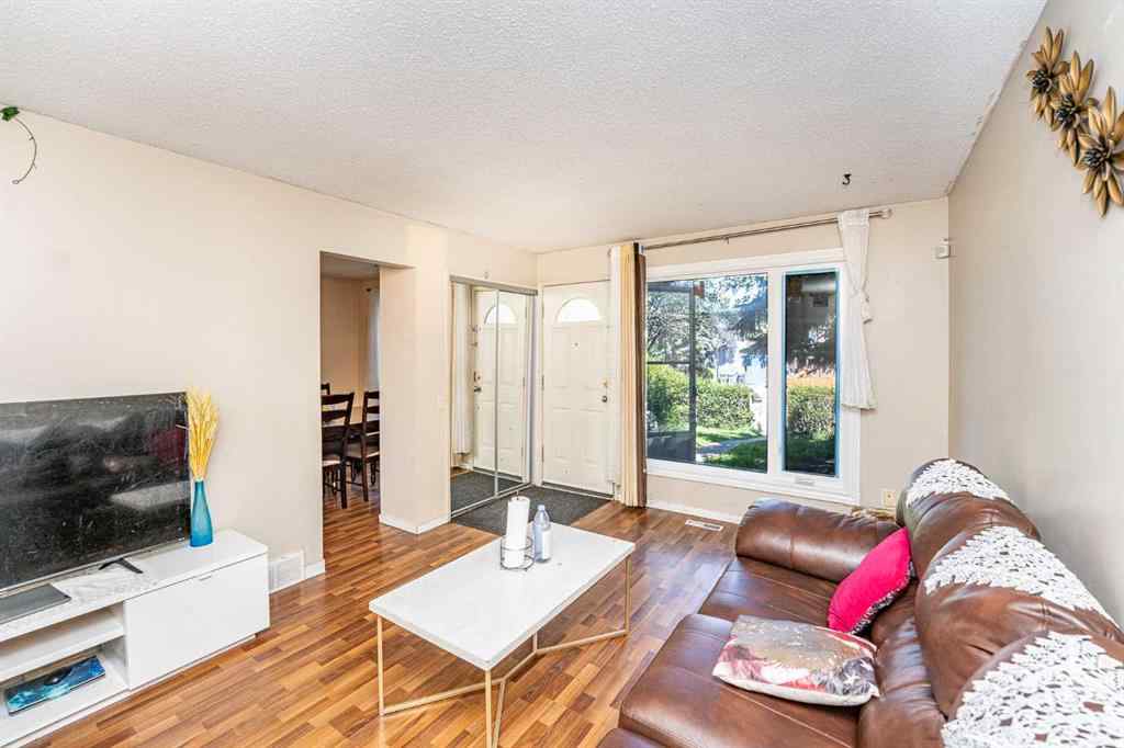 MLS® A2247287 - 3921 30 Avenue SE in Dover Calgary, Residential