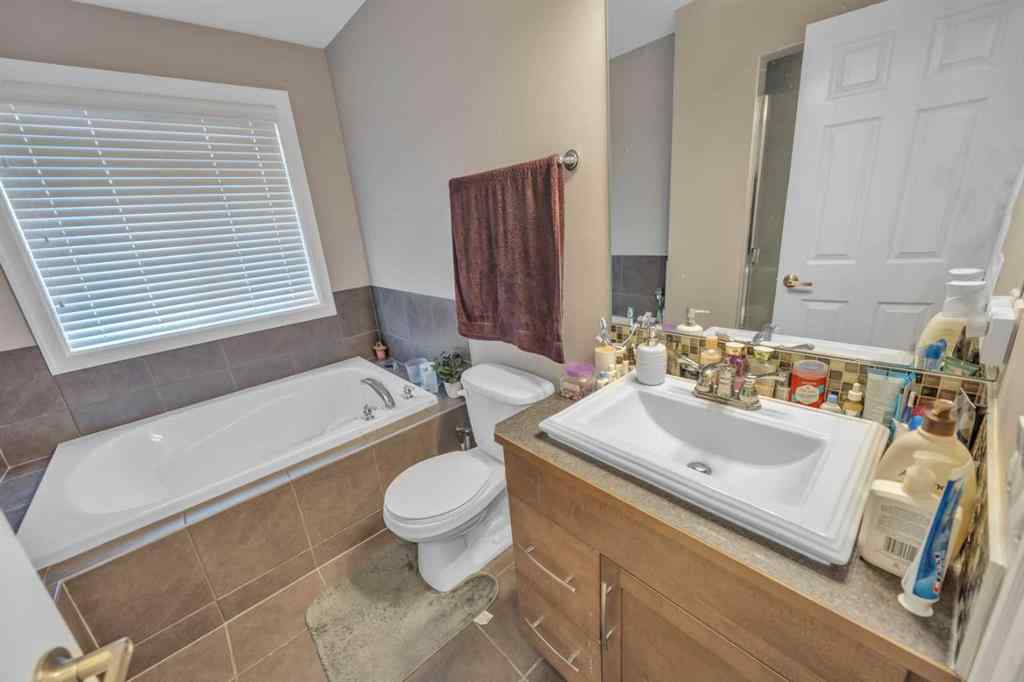 MLS® A2247288 - 1035 Windhaven Close SW in Windsong Airdrie, Residential