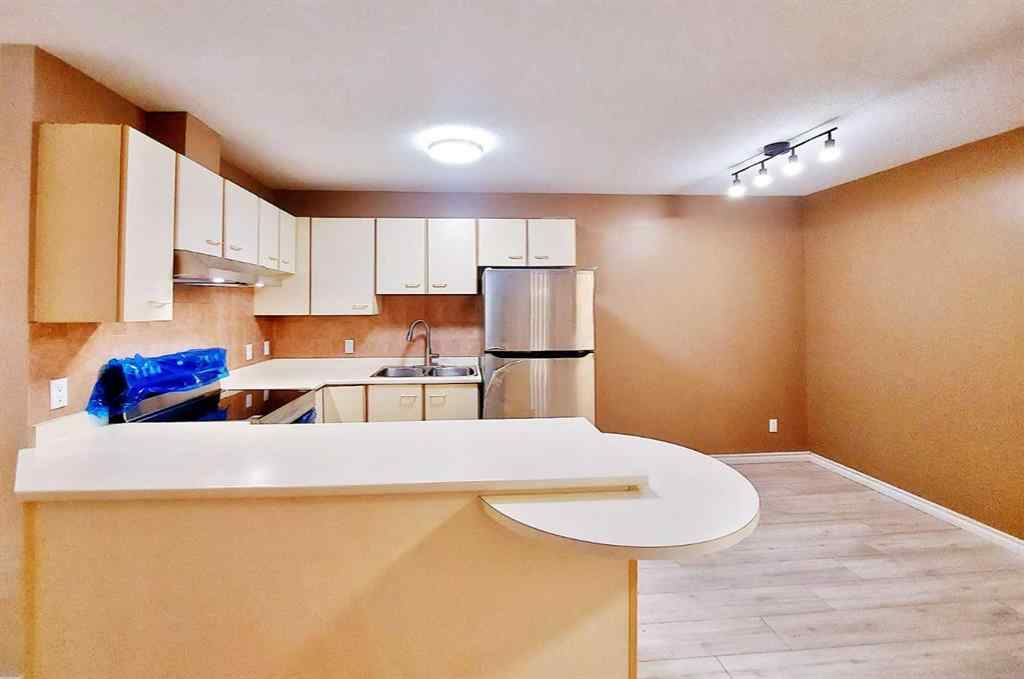 MLS® A2247296 - Unit #22 2722 EDENWOLD Heights NW in Edgemont Calgary, Residential