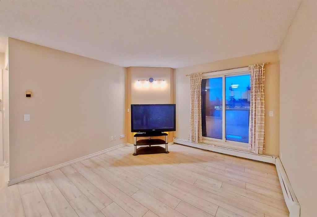 MLS® A2247296 - Unit #22 2722 EDENWOLD Heights NW in Edgemont Calgary, Residential