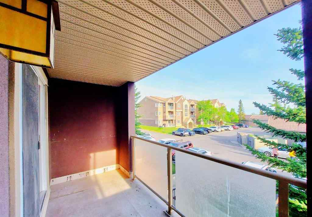 MLS® A2247296 - Unit #22 2722 EDENWOLD Heights NW in Edgemont Calgary, Residential