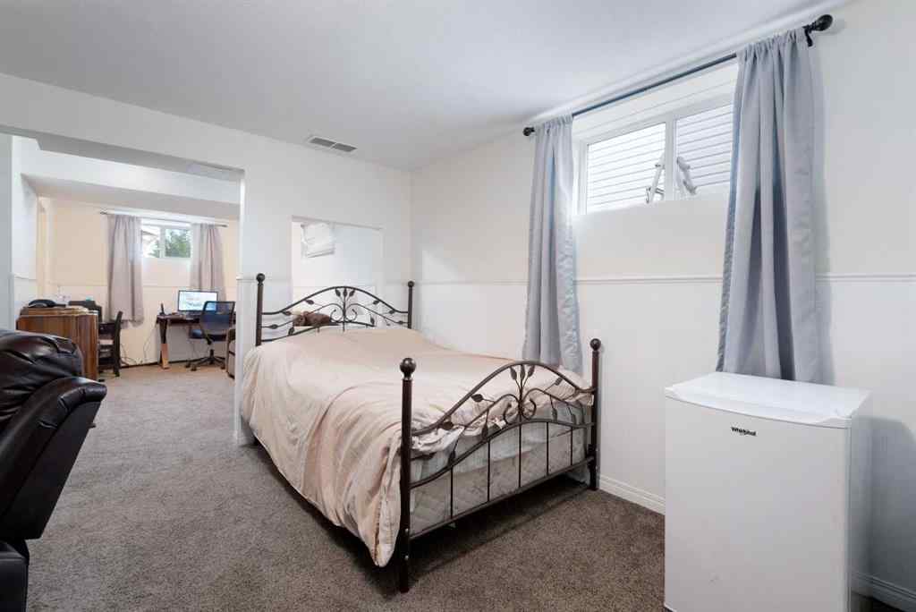 MLS® A2247304 - 44 Country Ridge Close  in Lacombe Residential Subdivision Lacombe, Residential