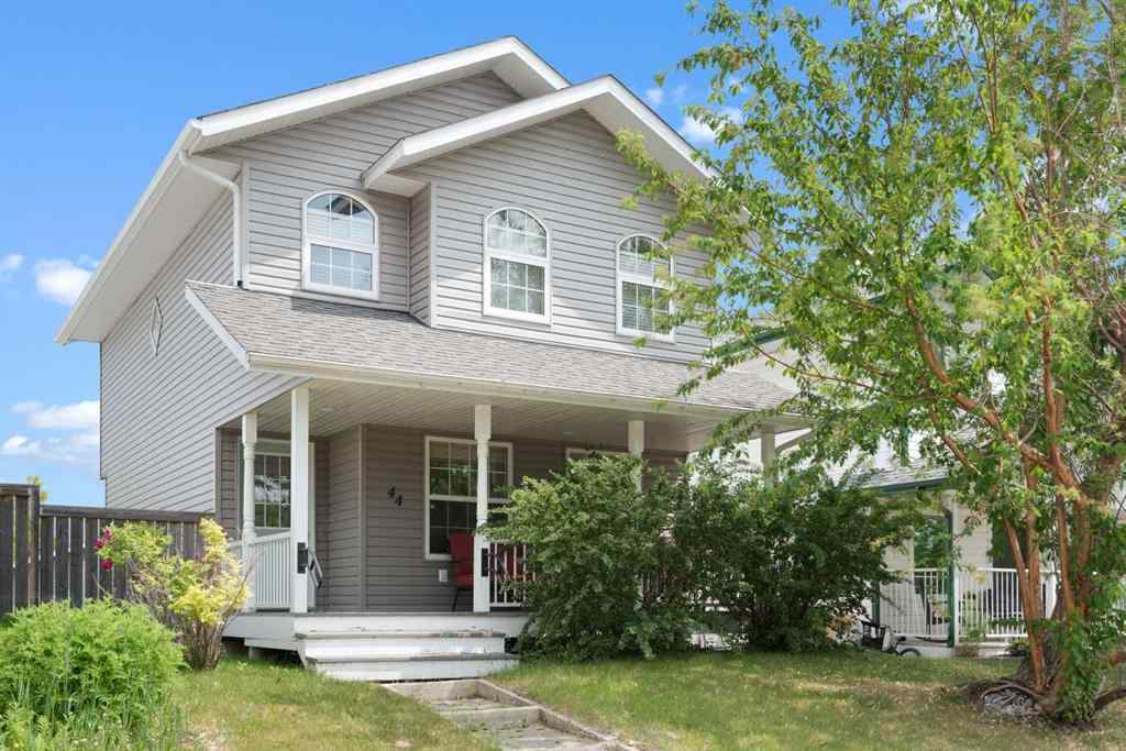 MLS® A2247304 - 44 Country Ridge Close  in Lacombe Residential Subdivision Lacombe, Residential
