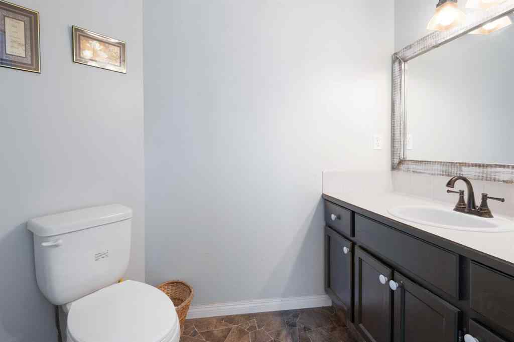 MLS® A2247304 - 44 Country Ridge Close  in Lacombe Residential Subdivision Lacombe, Residential