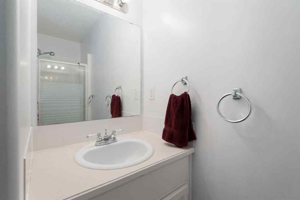 MLS® A2247304 - 44 Country Ridge Close  in Lacombe Residential Subdivision Lacombe, Residential