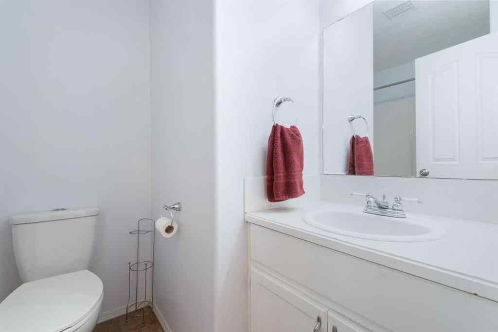 MLS® A2247304 - 44 Country Ridge Close  in Lacombe Residential Subdivision Lacombe, Residential