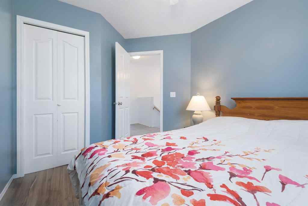 MLS® A2247304 - 44 Country Ridge Close  in Lacombe Residential Subdivision Lacombe, Residential