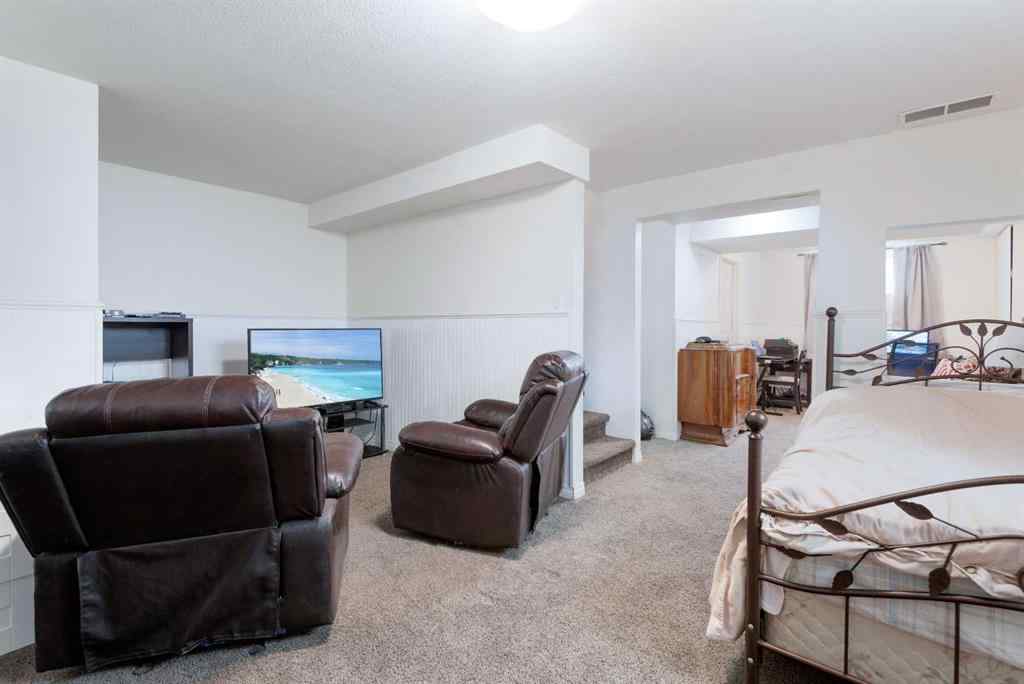 MLS® A2247304 - 44 Country Ridge Close  in Lacombe Residential Subdivision Lacombe, Residential