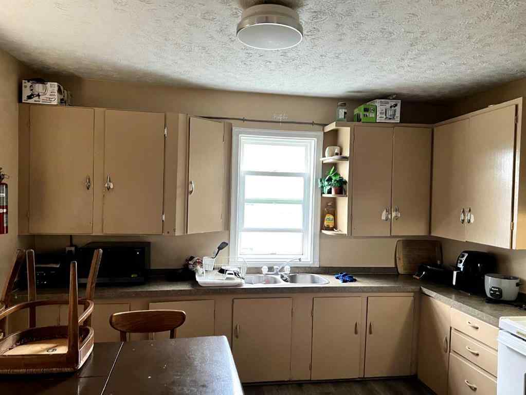 MLS® A2247307 - 5013 50 Avenue  in NONE Valleyview, Commercial